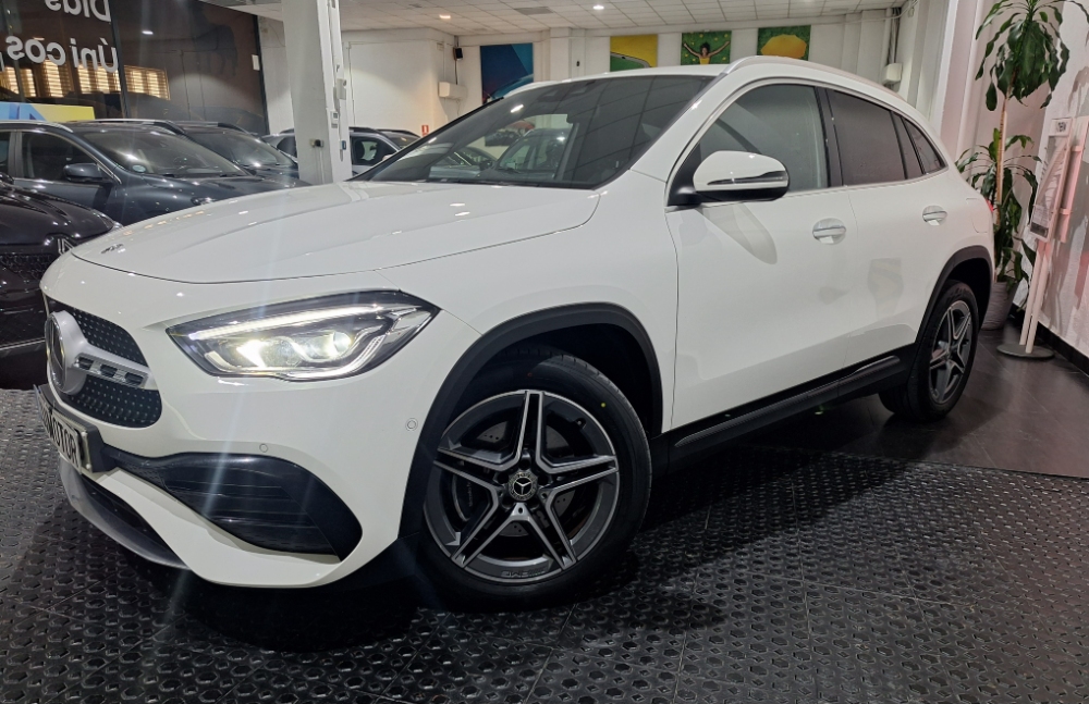 Mercedes-Benz Clase GLA GLA 250 e (247.786) foto miniatura