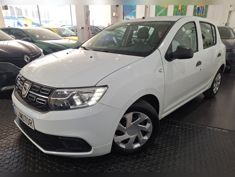 Dacia Sandero Essential foto miniatura